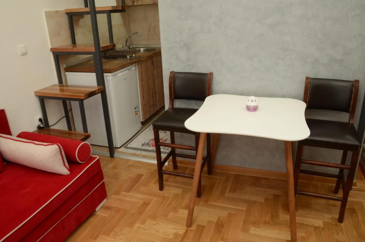 Apartman Djura Belgrado Exterior foto